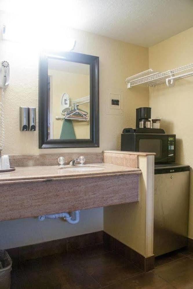 Polynesian Inn Saint Cloud Luaran gambar